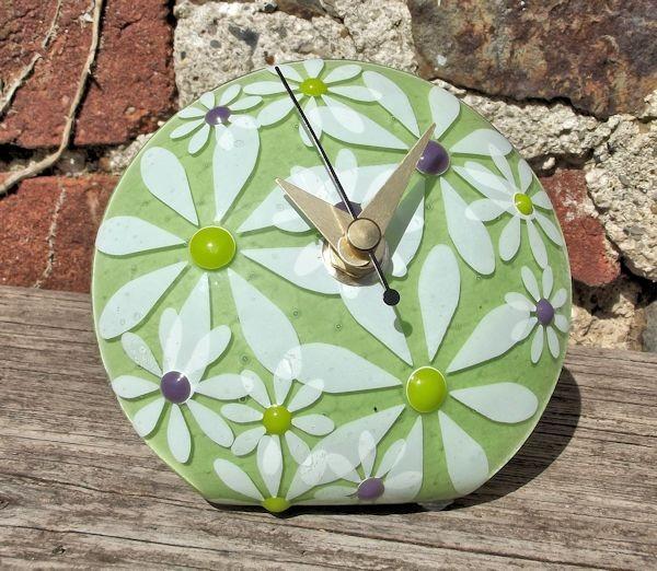 Fused Glass Daisy 'Q' Clock